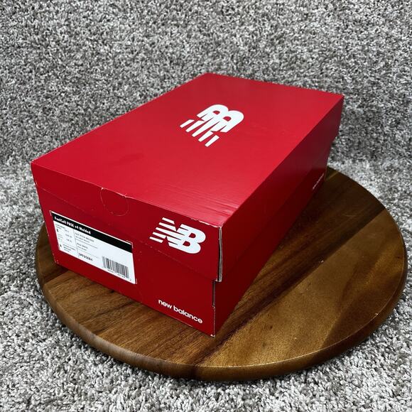 Size 8 - New Balance Women’s FuelCell Fuse V4 Molded Softball Shoe Blue White - Picture 12 of 12